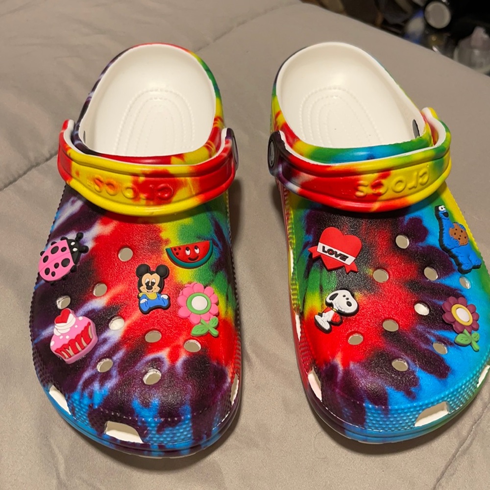 Crocs